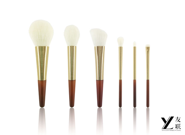 New Arrival｜Shiny New Life, Gold Aluminium Tube Brush Set - A must-have for creating the perfect makeup look!