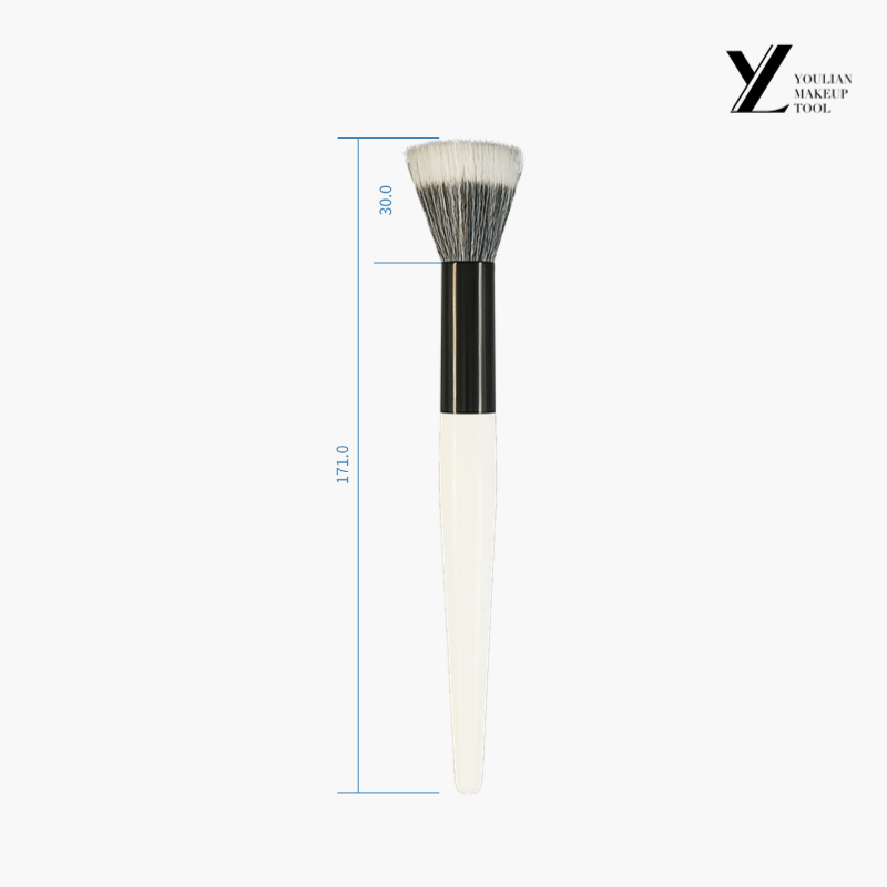 Angled Nose Shadow Brush