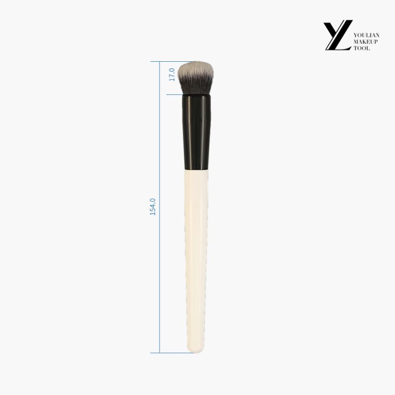 Rounded Concealer Brush